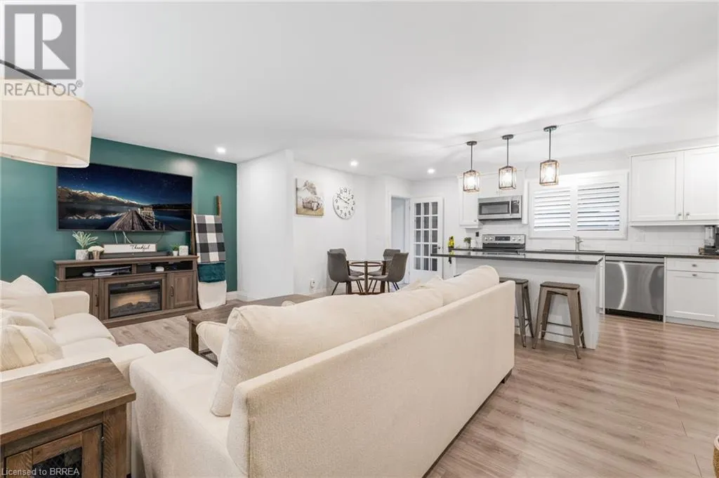403 OAKHILL Drive