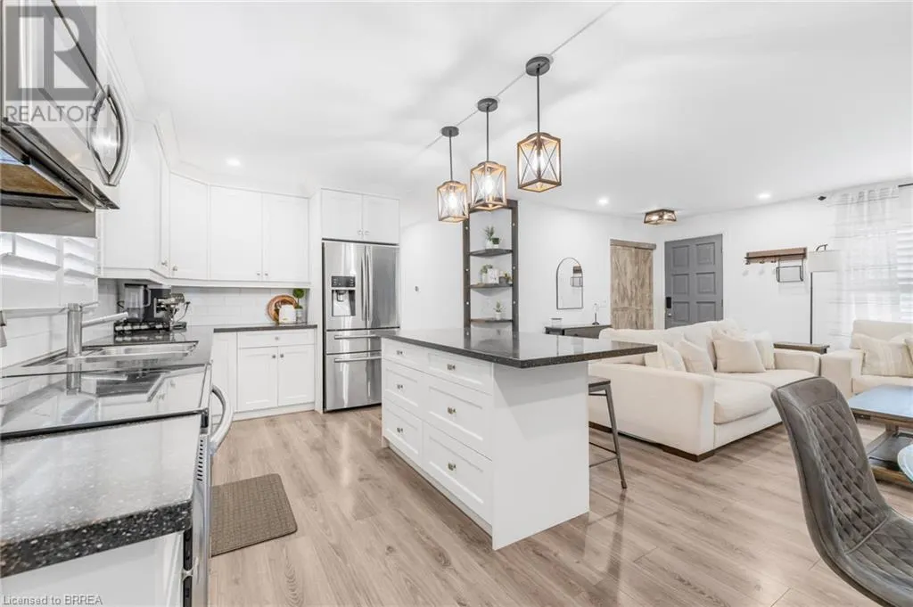 403 OAKHILL Drive