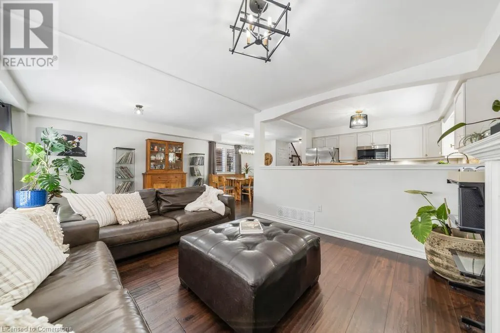 12 VALRIDGE Court