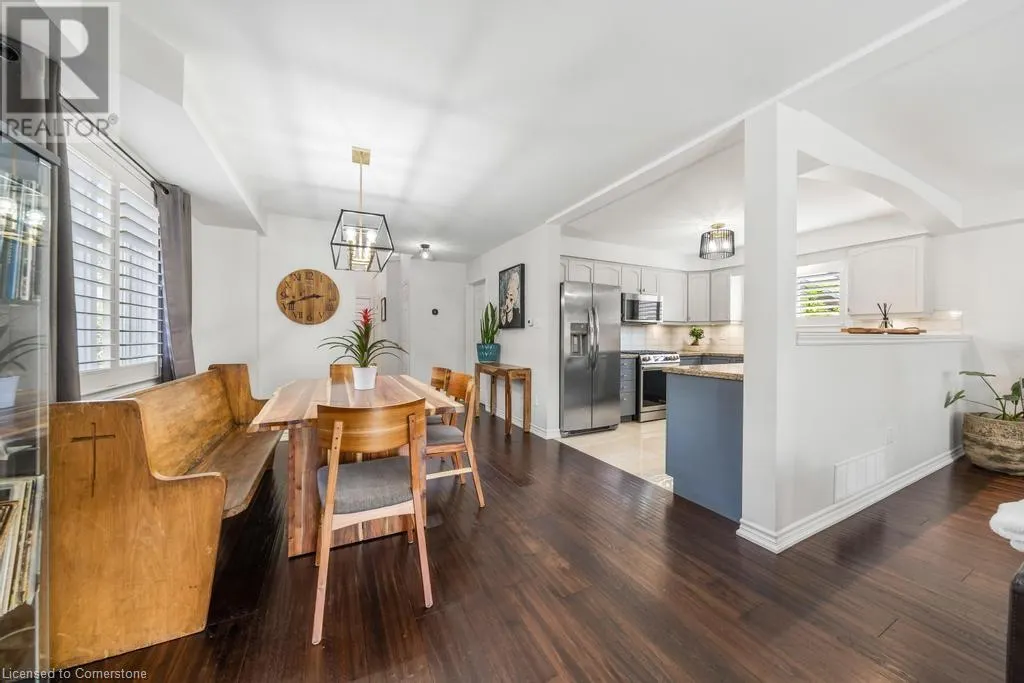 12 VALRIDGE Court