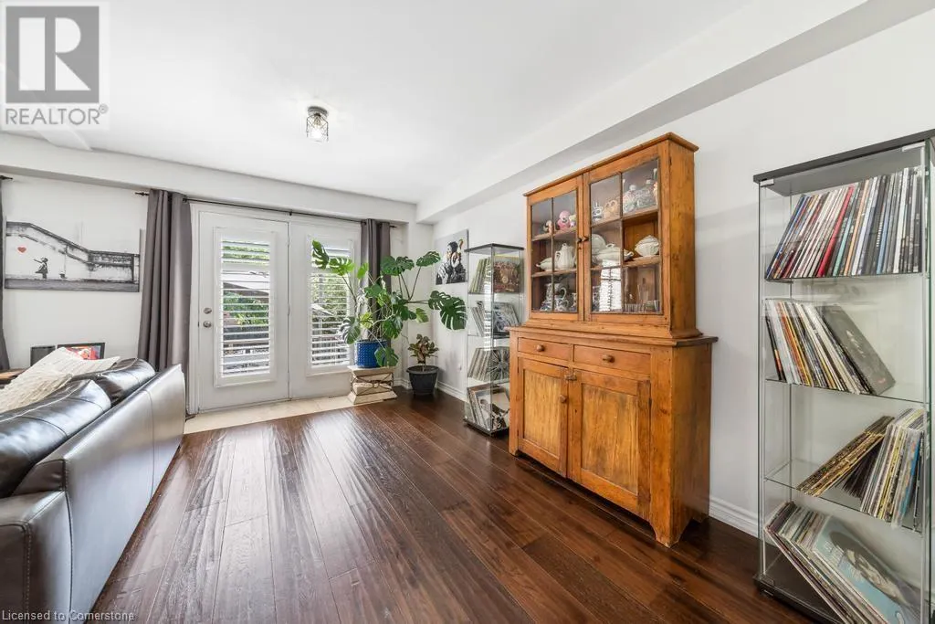 12 VALRIDGE Court