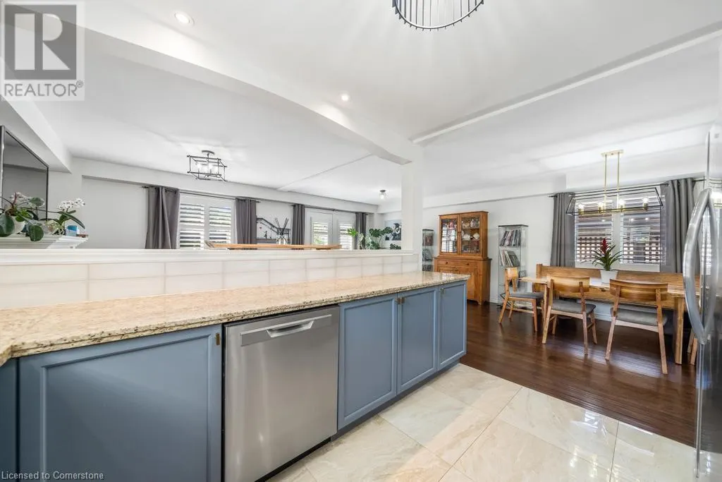 12 VALRIDGE Court
