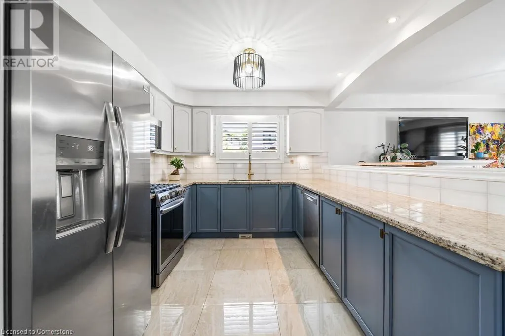 12 VALRIDGE Court