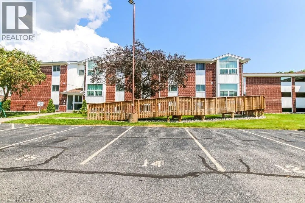 60 DONLY Drive S Unit# 209, #209