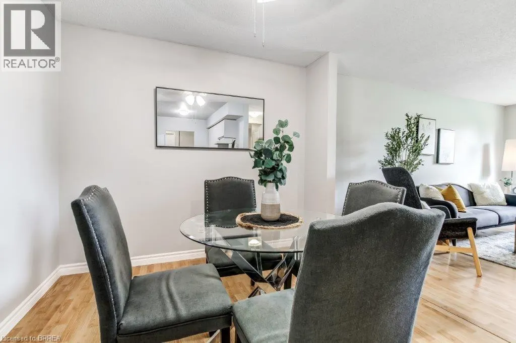 60 DONLY Drive S Unit# 209, #209