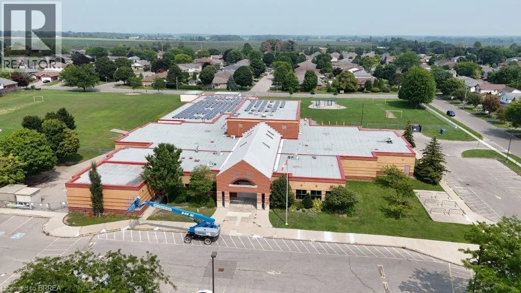 60 DONLY Drive S Unit# 209, #209
