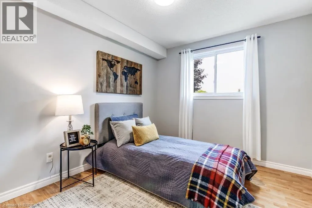 60 DONLY Drive S Unit# 209, #209