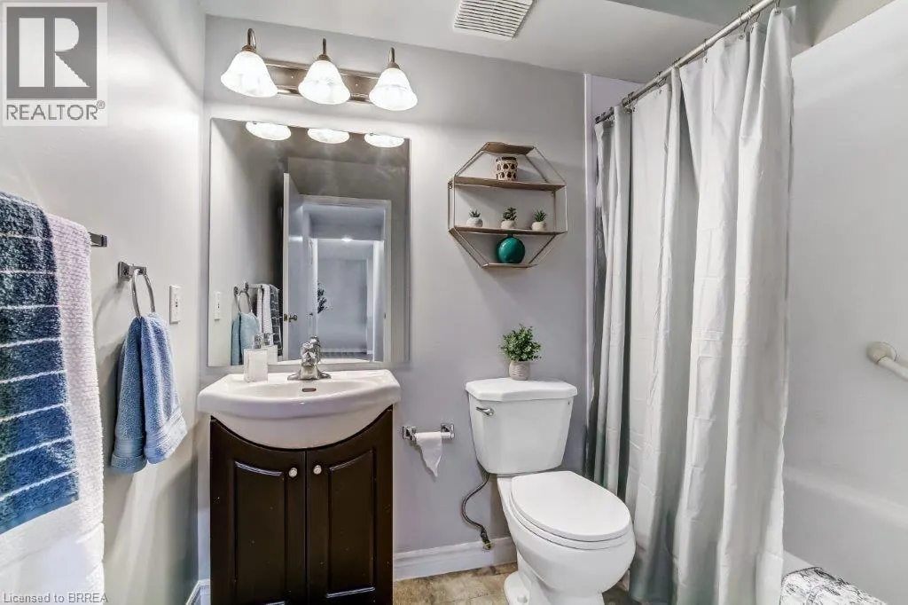 60 DONLY Drive S Unit# 209, #209