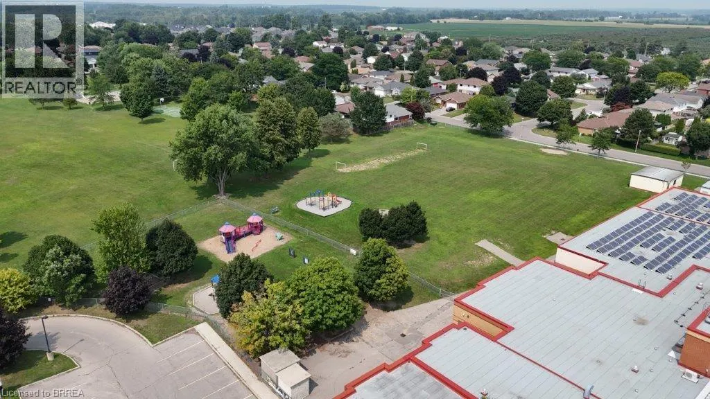 60 DONLY Drive S Unit# 209, #209