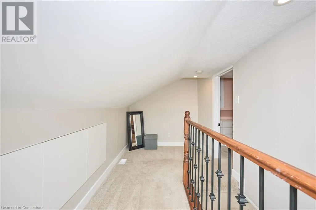 162 DUFFERIN Avenue