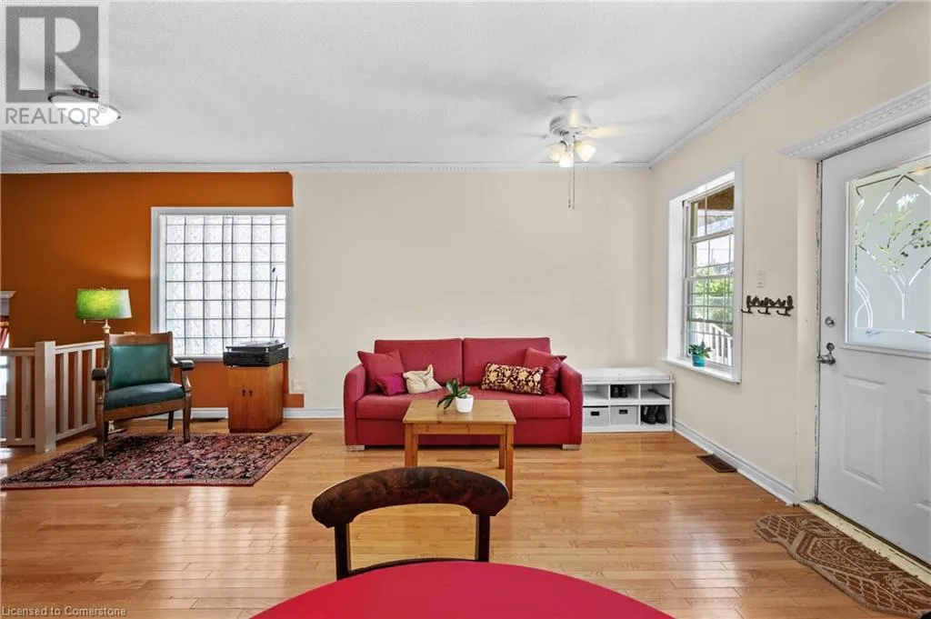 1104 HAIG Boulevard