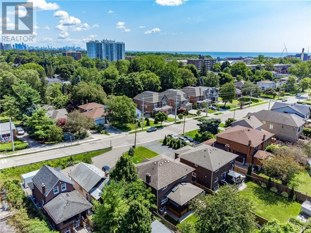 1104 HAIG Boulevard