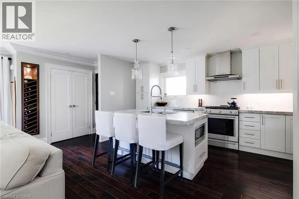 22 MADOC Drive