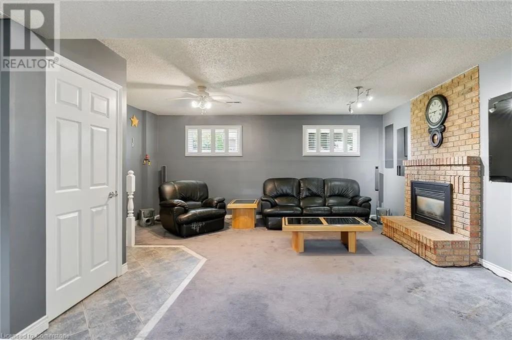 25 BURKE Drive