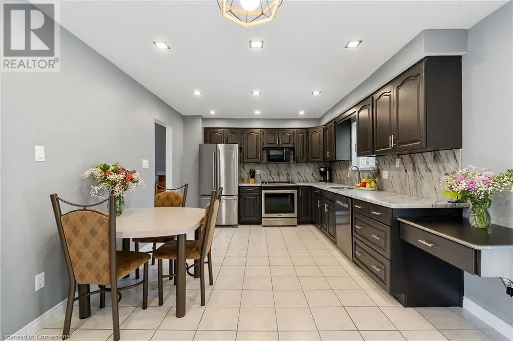 25 BURKE Drive