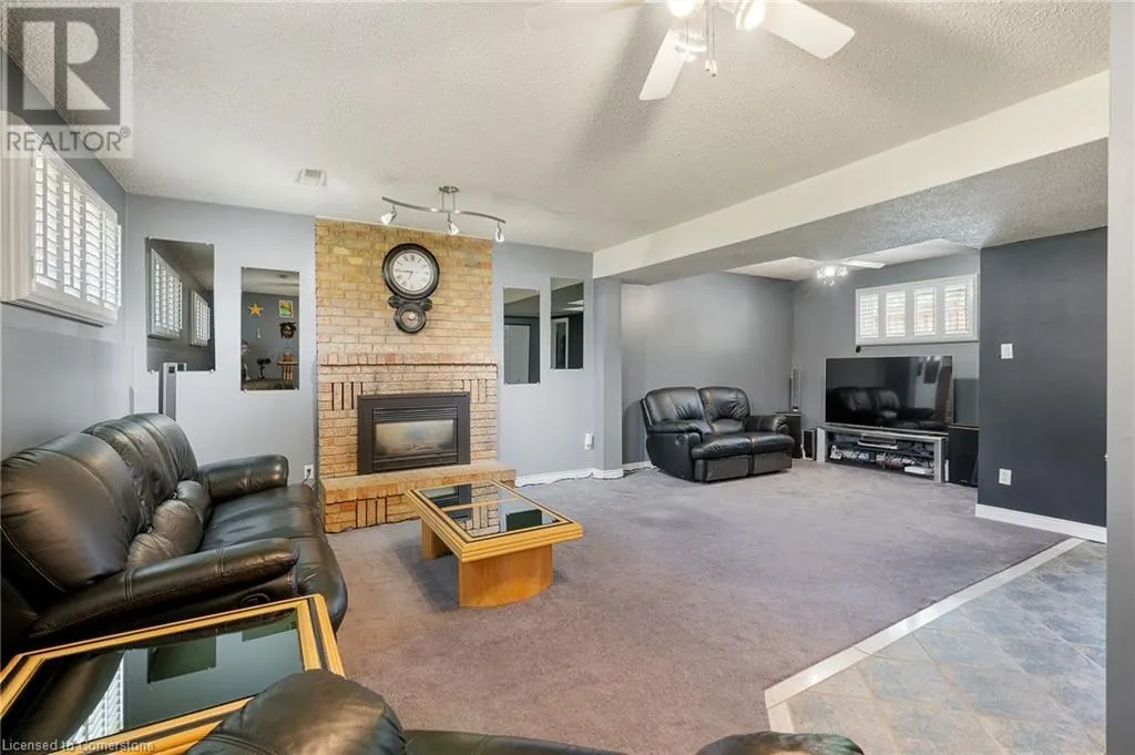 25 BURKE Drive