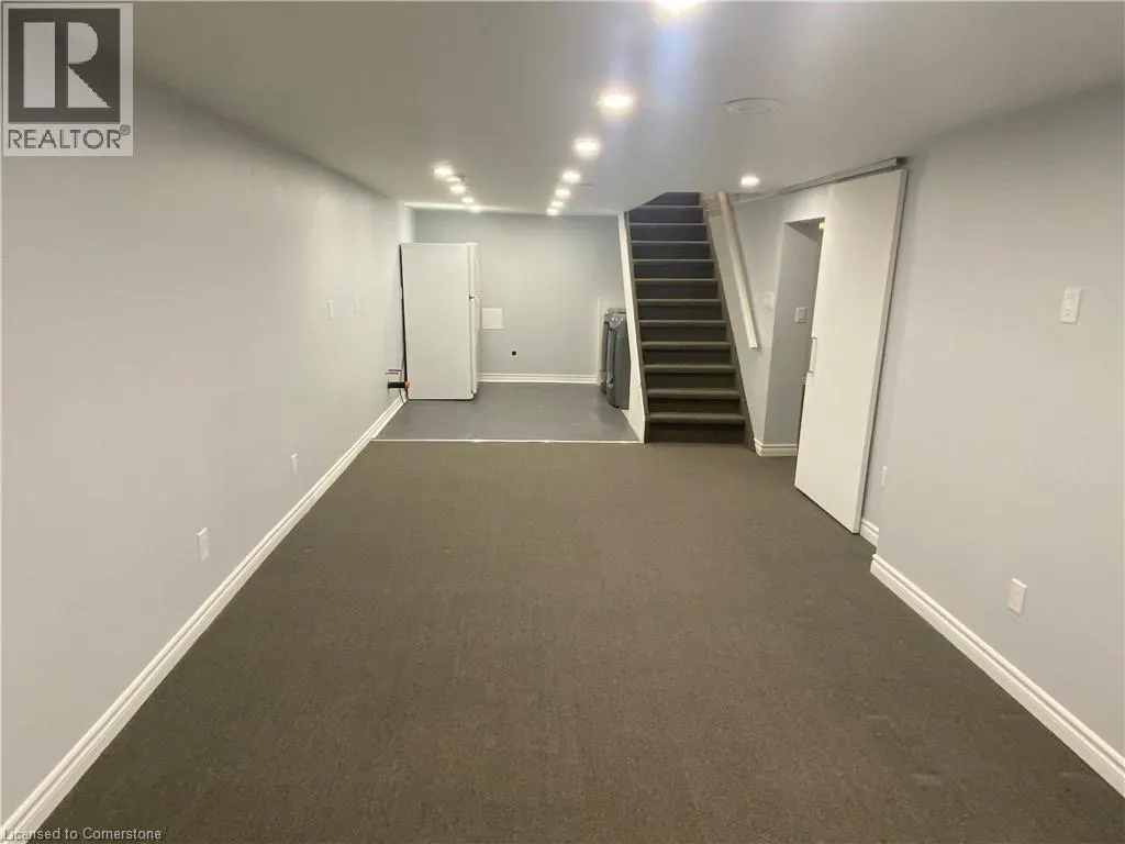 40 KERMAN Avenue