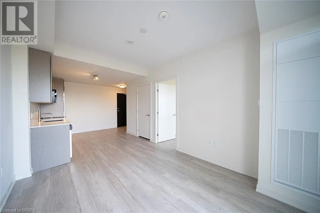 212 KING WILLIAM Street Unit# 823, #823