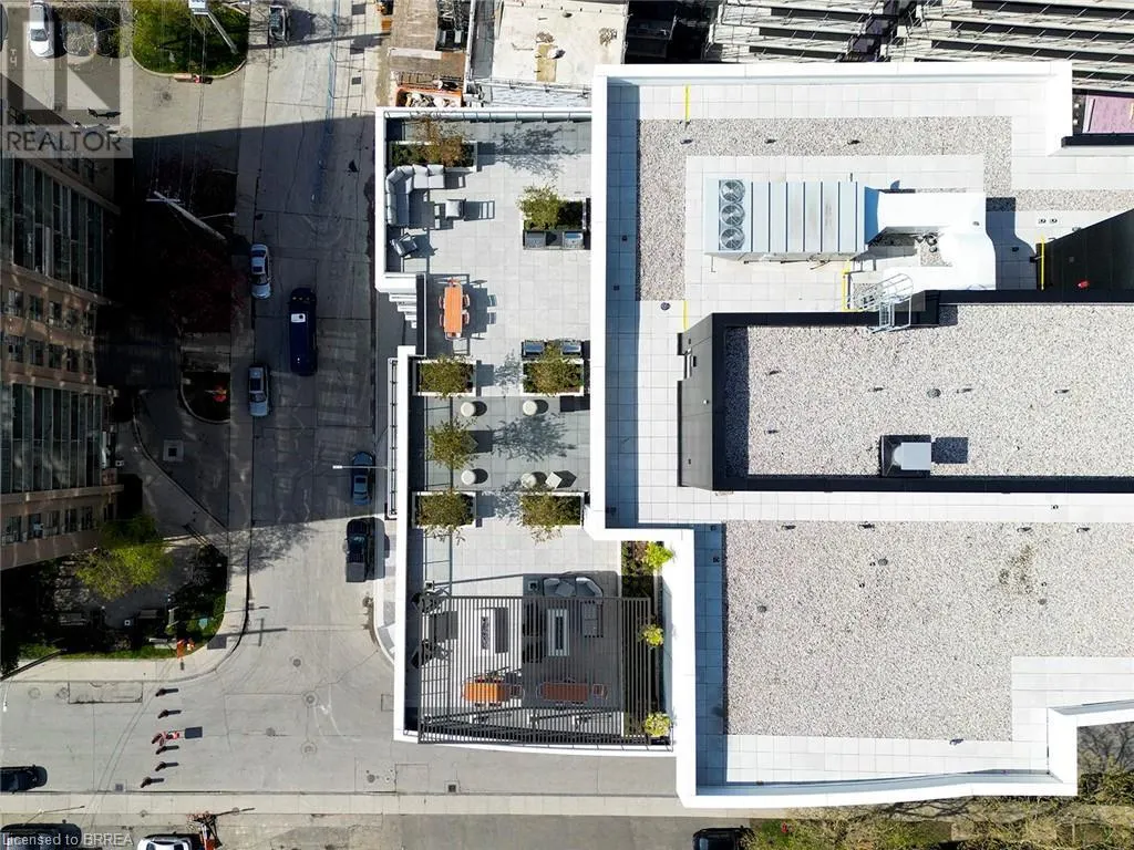 212 KING WILLIAM Street Unit# 823, #823