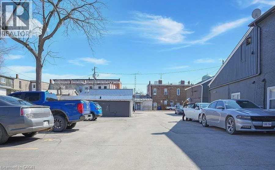 8-12 YORK Street