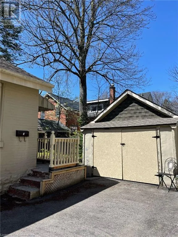 80 BYRON Avenue E