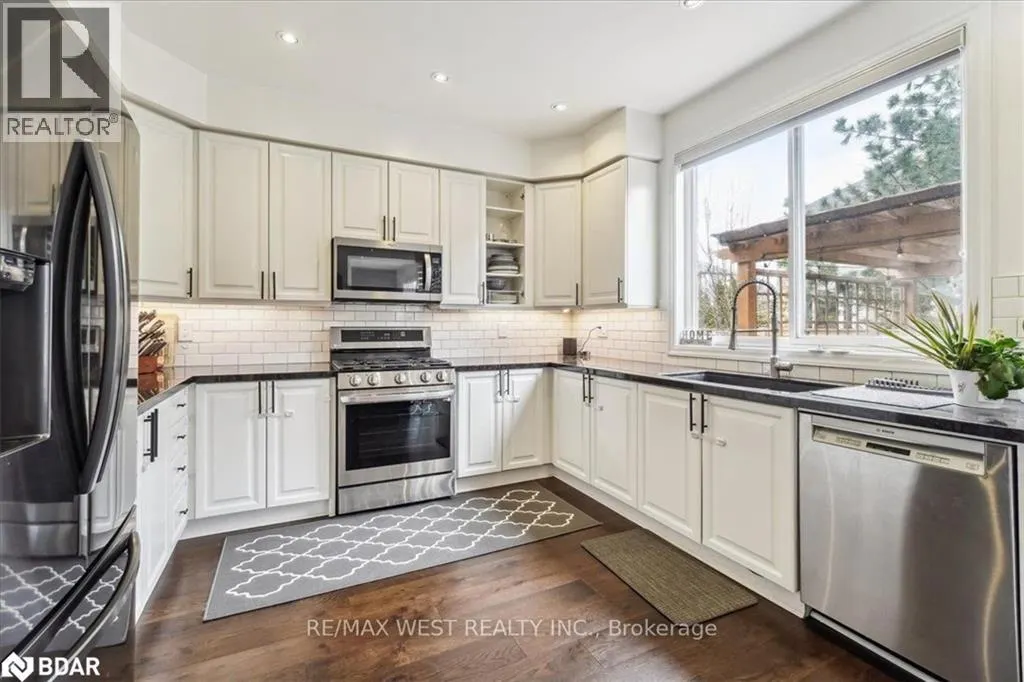 1349 SAGEWOOD Crescent