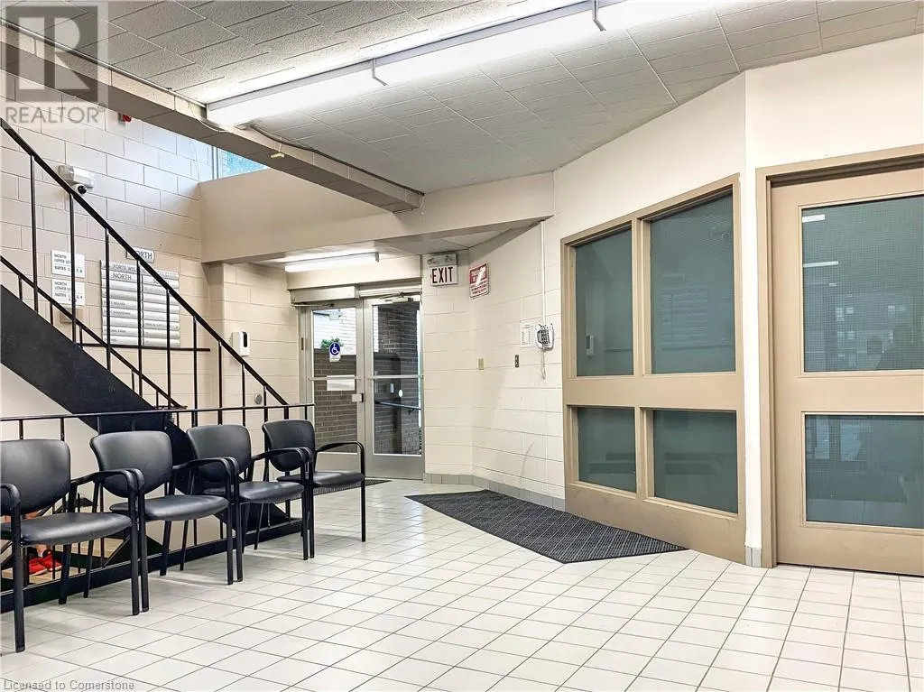 165 PLYMOUTH Road Unit# E, #E