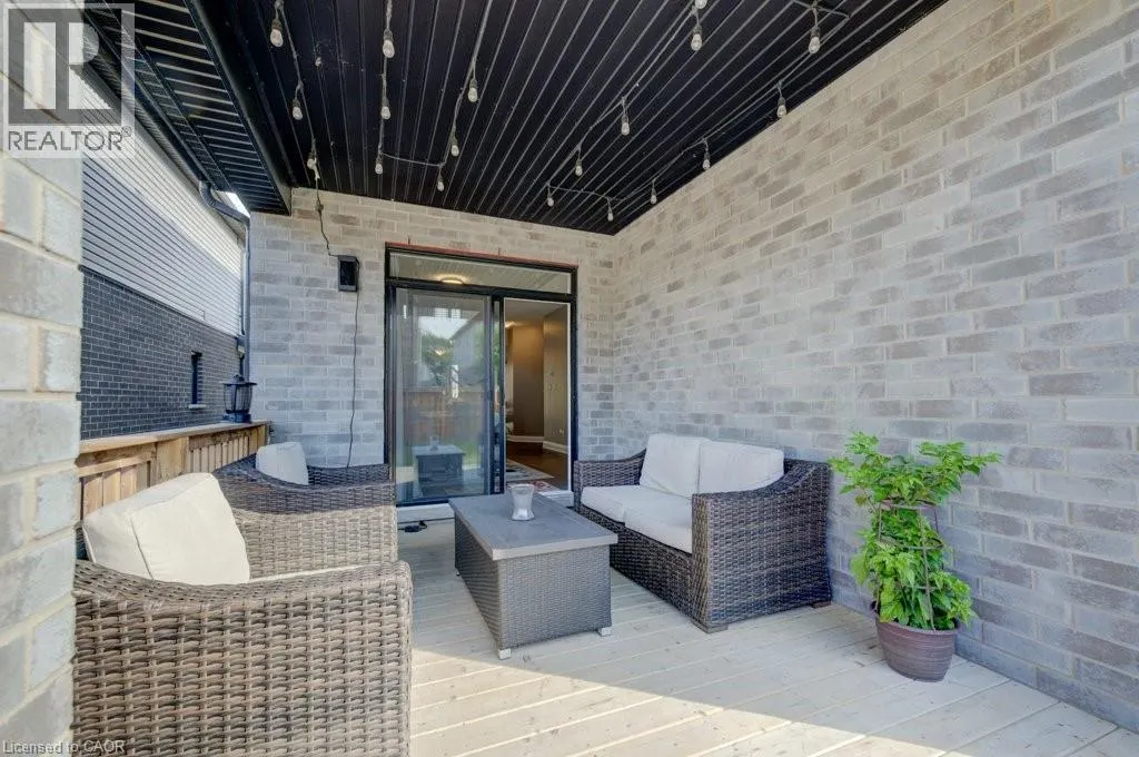 43 GREYHAWK Street
