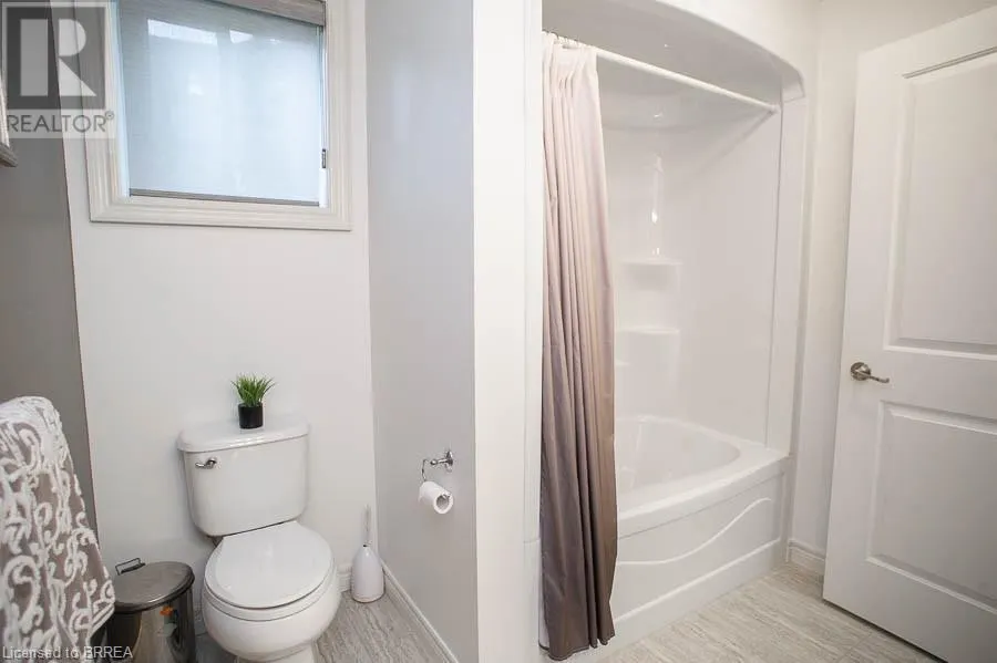 158 WILLOW Street Unit# 6, #6