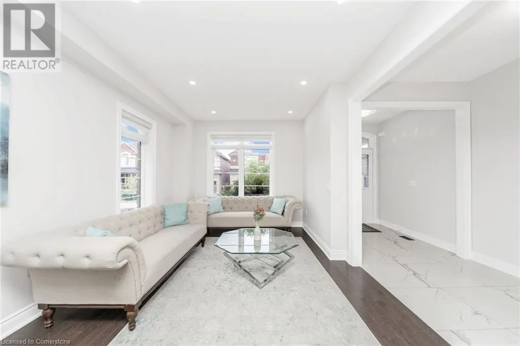 1531 MENDELSON Heights