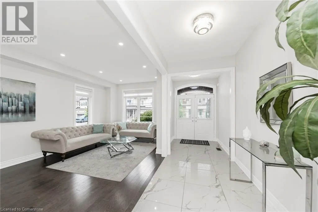 1531 MENDELSON Heights