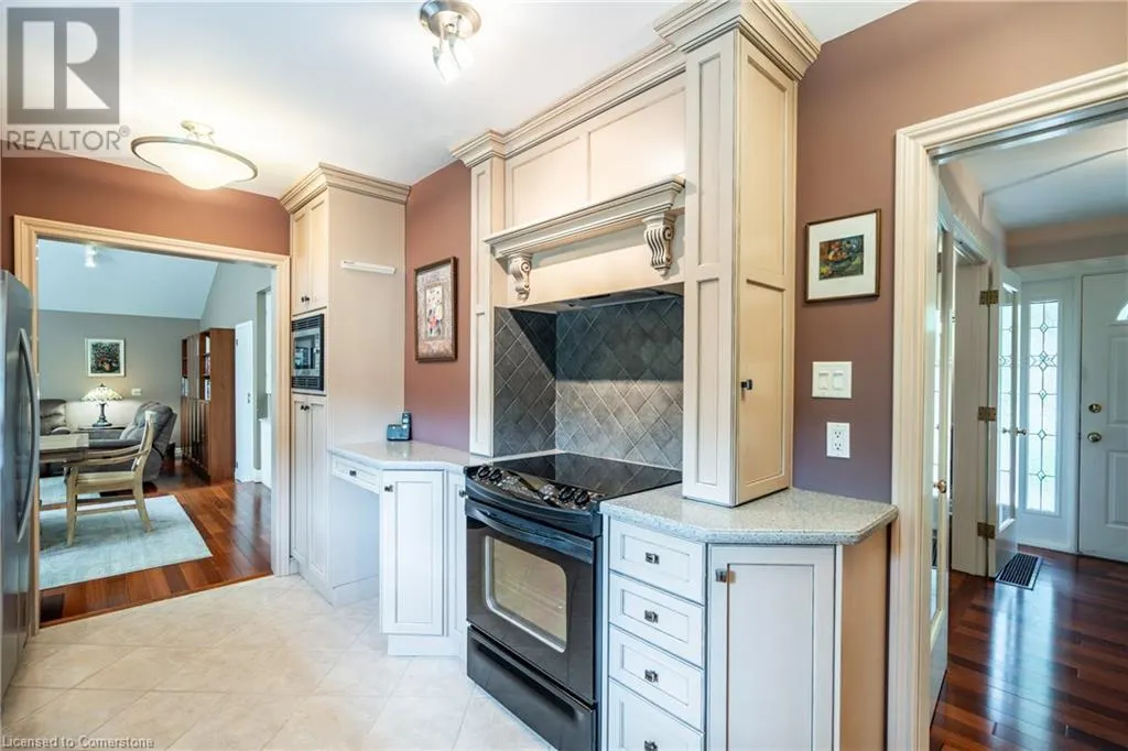 98 HADLEY Drive