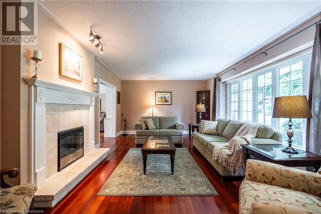98 HADLEY Drive