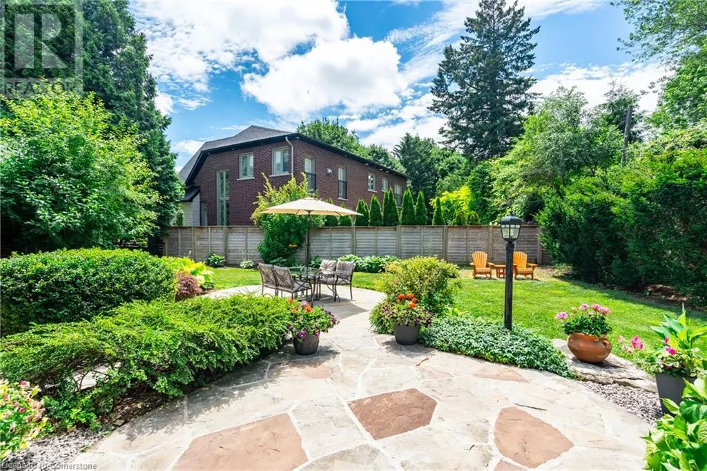 98 HADLEY Drive