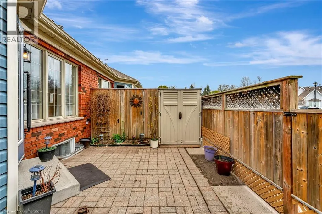 175 FIDDLERS GREEN Road Unit# 5, #5