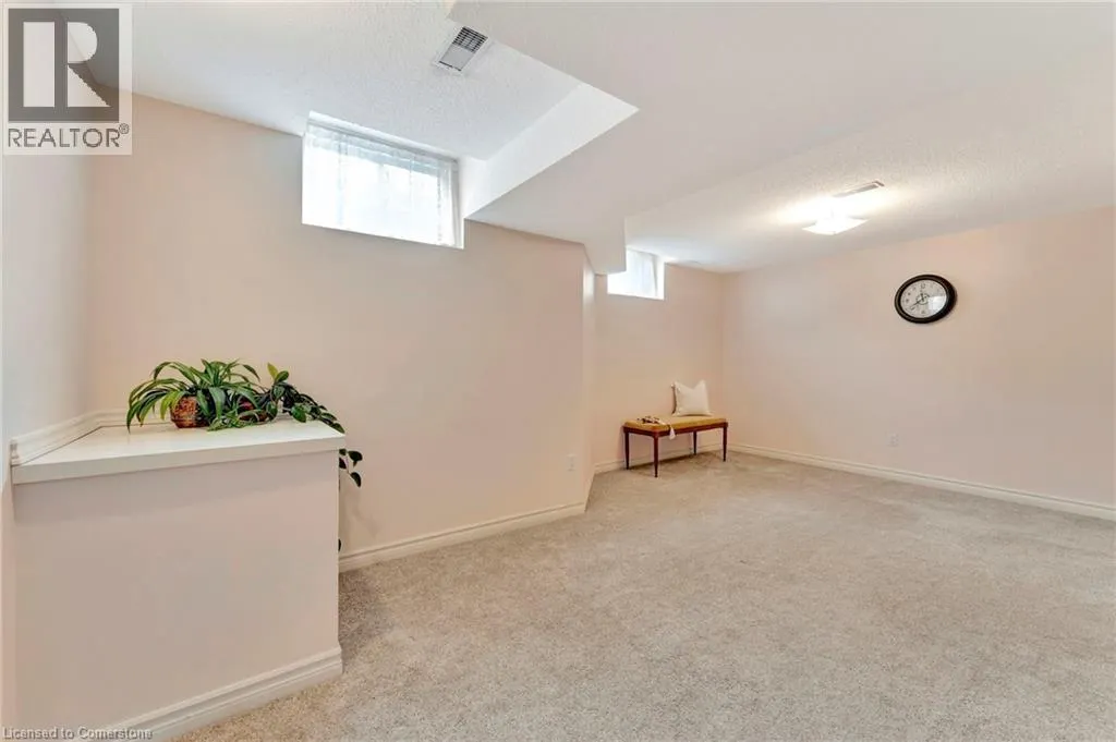 175 FIDDLERS GREEN Road Unit# 5, #5