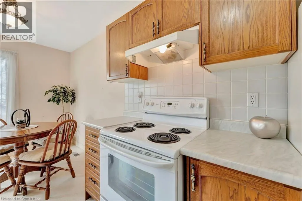 175 FIDDLERS GREEN Road Unit# 5, #5