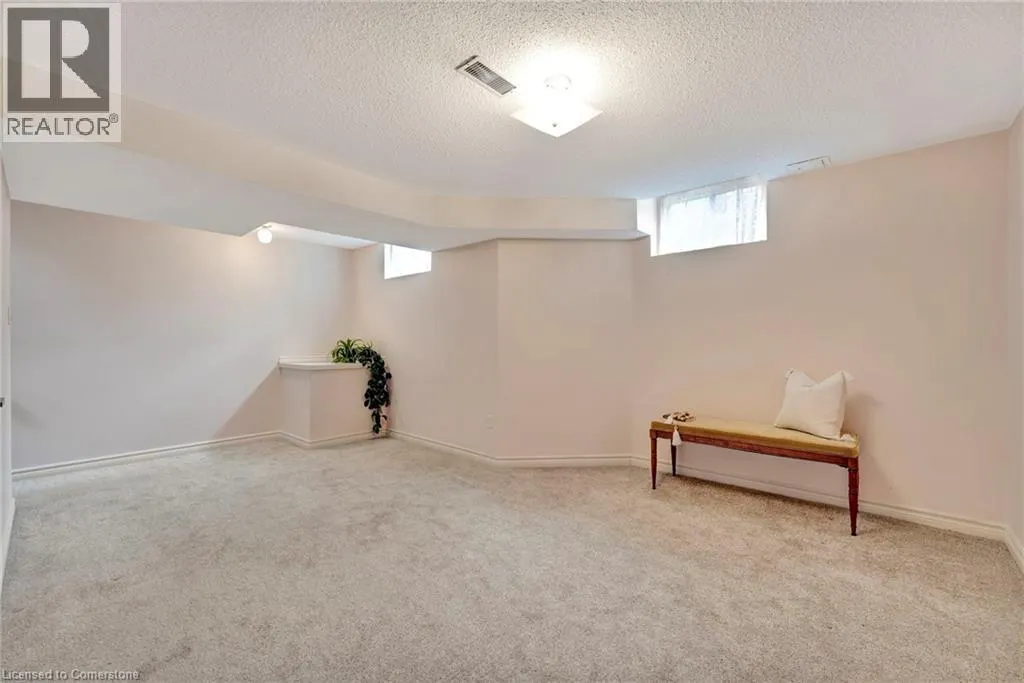 175 FIDDLERS GREEN Road Unit# 5, #5