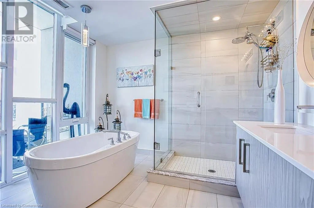 16 CONCORD Place Unit# 707, #707