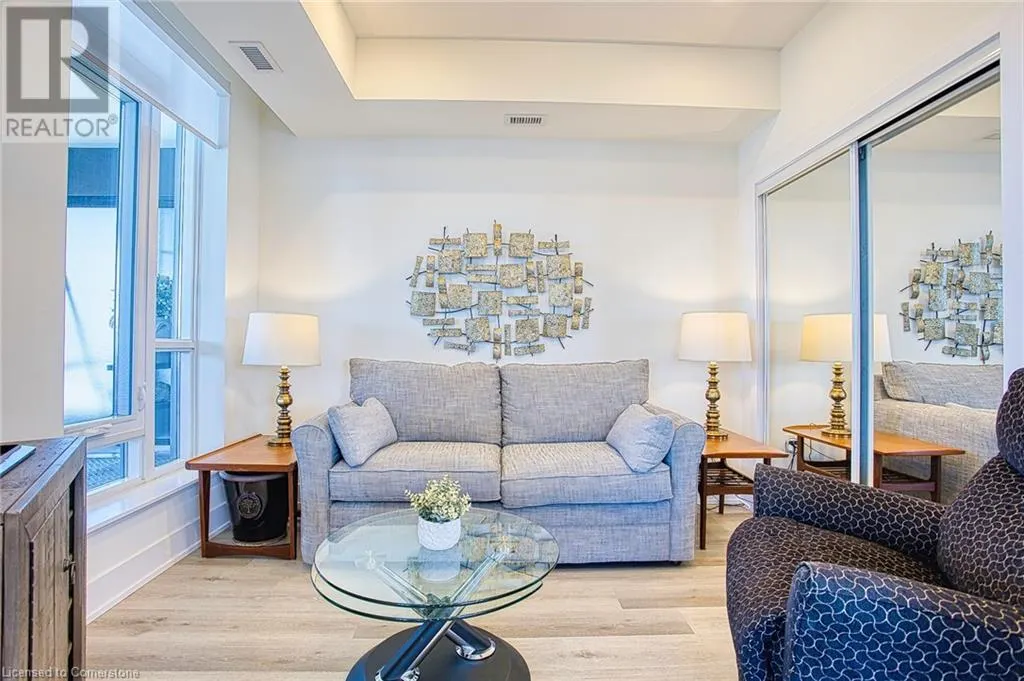 16 CONCORD Place Unit# 707, #707