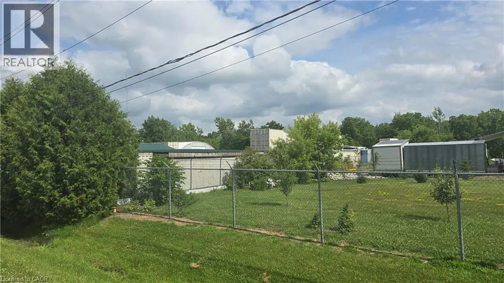 226 BLACK WALNUT Drive