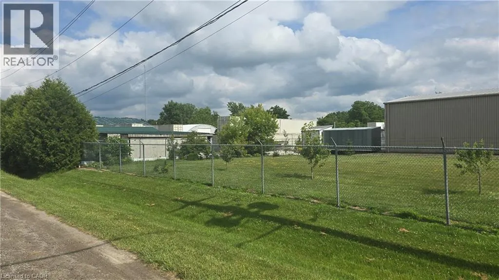 226 BLACK WALNUT Drive