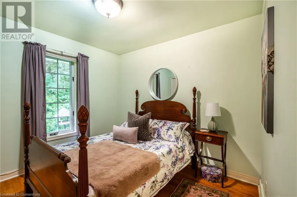 2083 HOLLOW Road