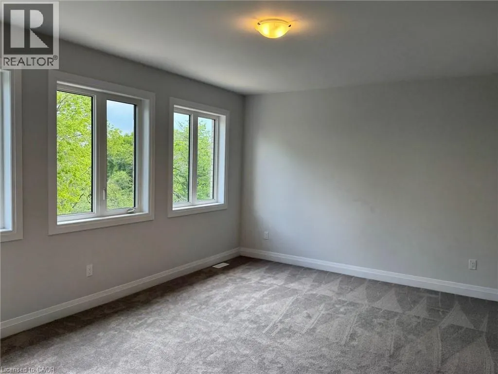 141 HARDWOOD Avenue