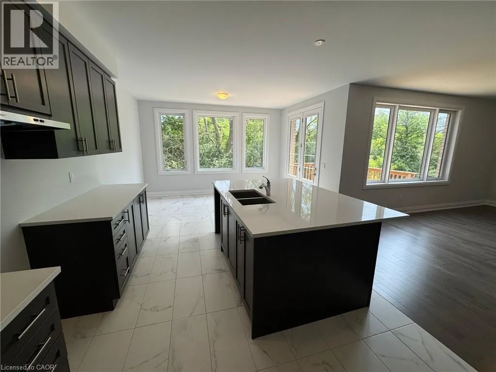 141 HARDWOOD Avenue