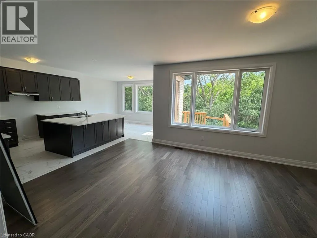 141 HARDWOOD Avenue