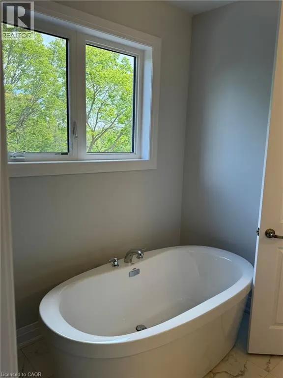 141 HARDWOOD Avenue