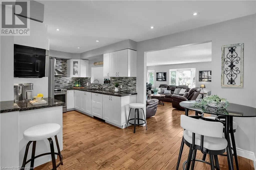 11 HUNTER Road
