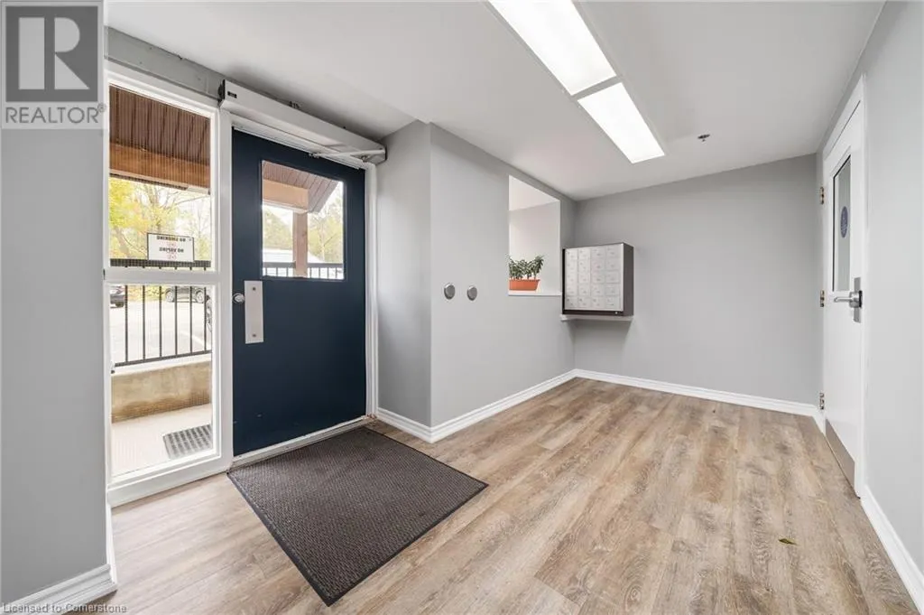 140 WEST RIVER Road Unit# 301, #301