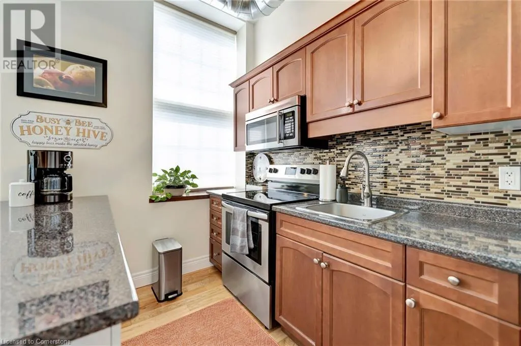 140 WEST RIVER Road Unit# 301, #301